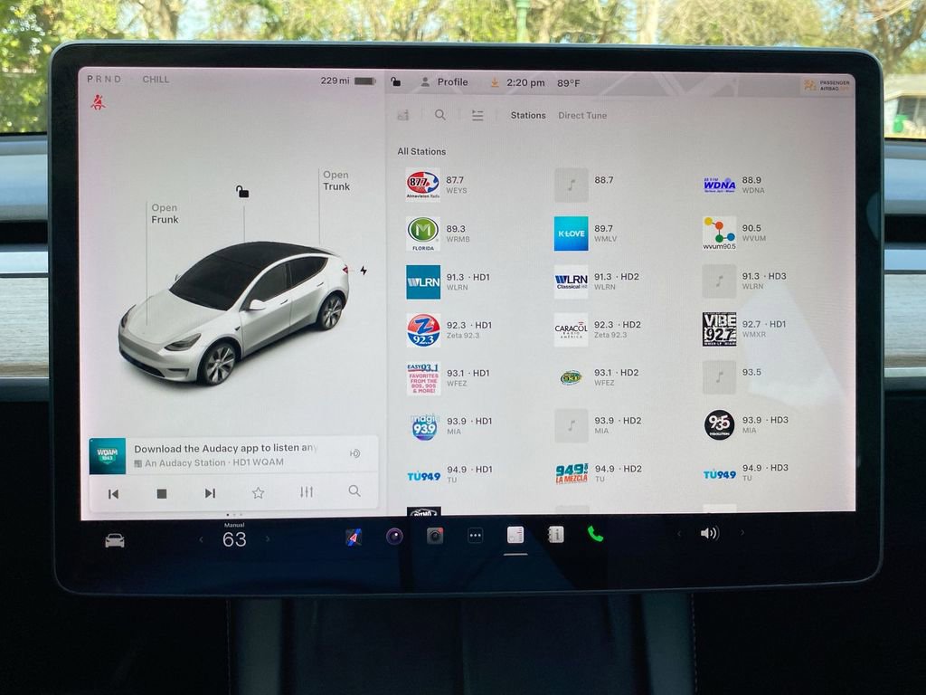 Used 2022 Tesla Model Y Long Range image 27