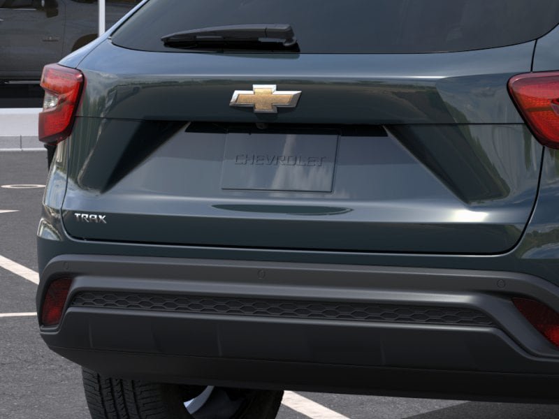 New 2026 Chevrolet Trax LS w/ LS Convenience Package FWD image 14