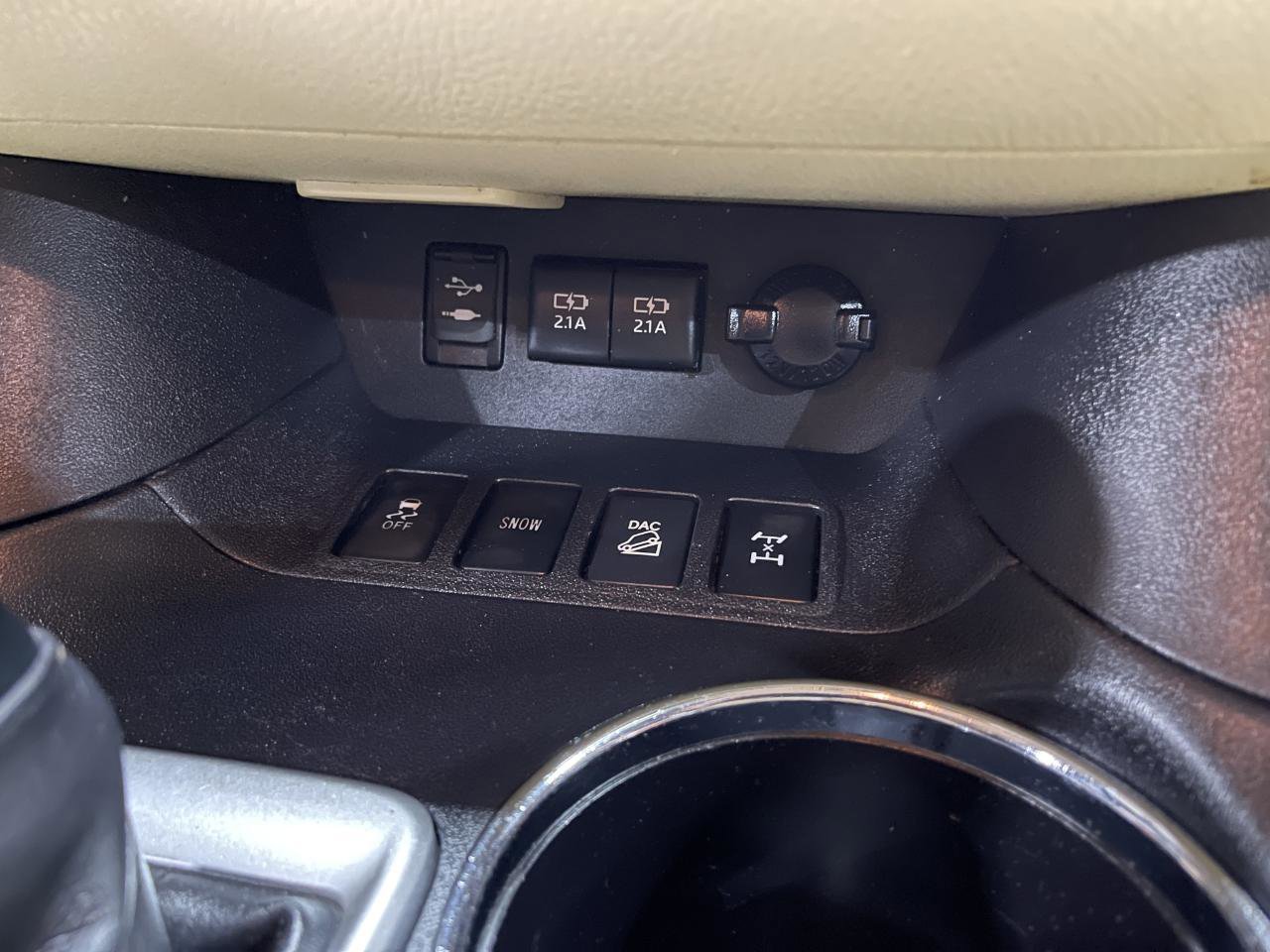 Used 2017 Toyota Highlander XLE image 22