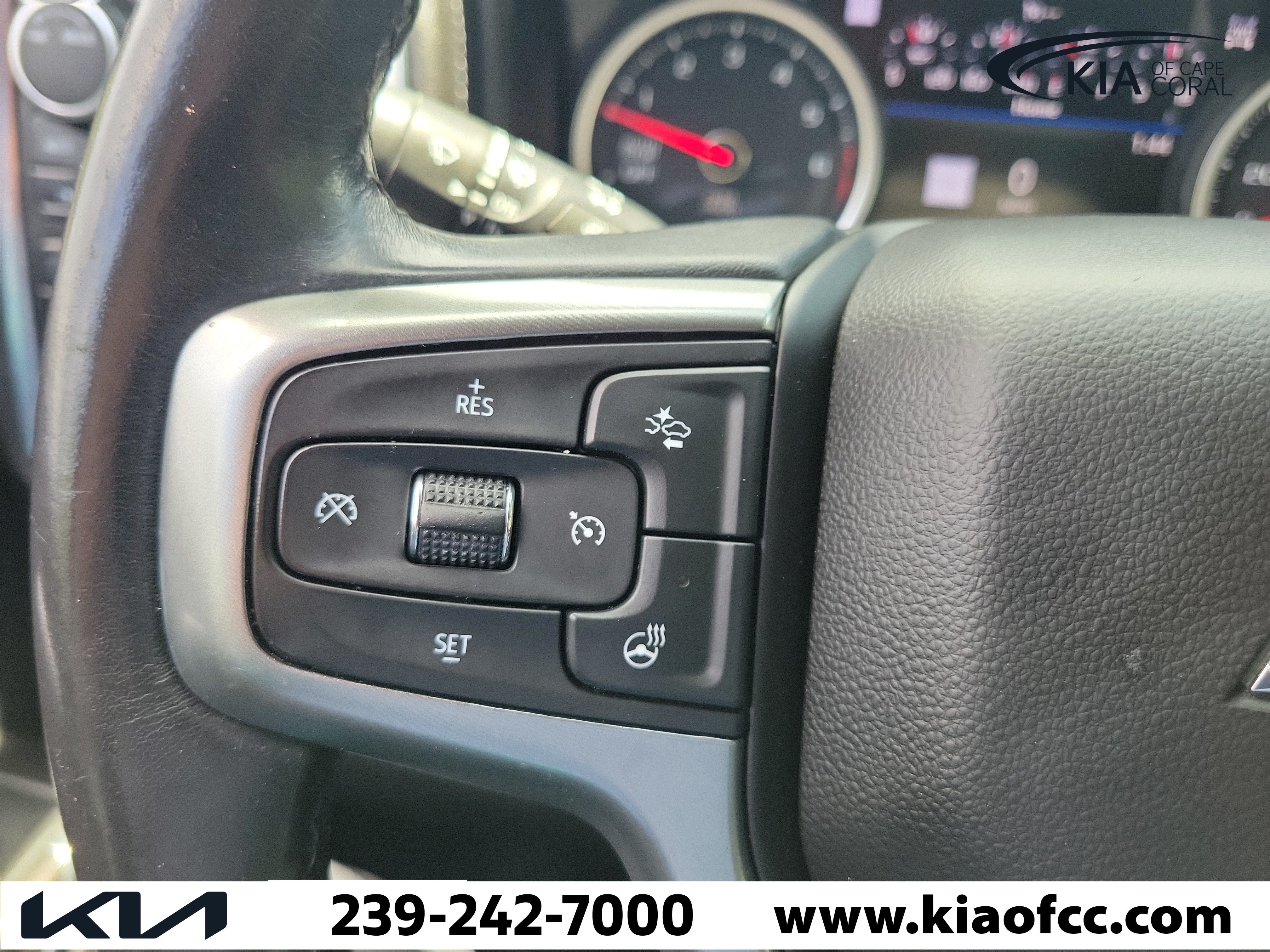Used 2022 Chevrolet Silverado 1500 LTZ w/ LTZ Premium Package AWD/4WD image 28