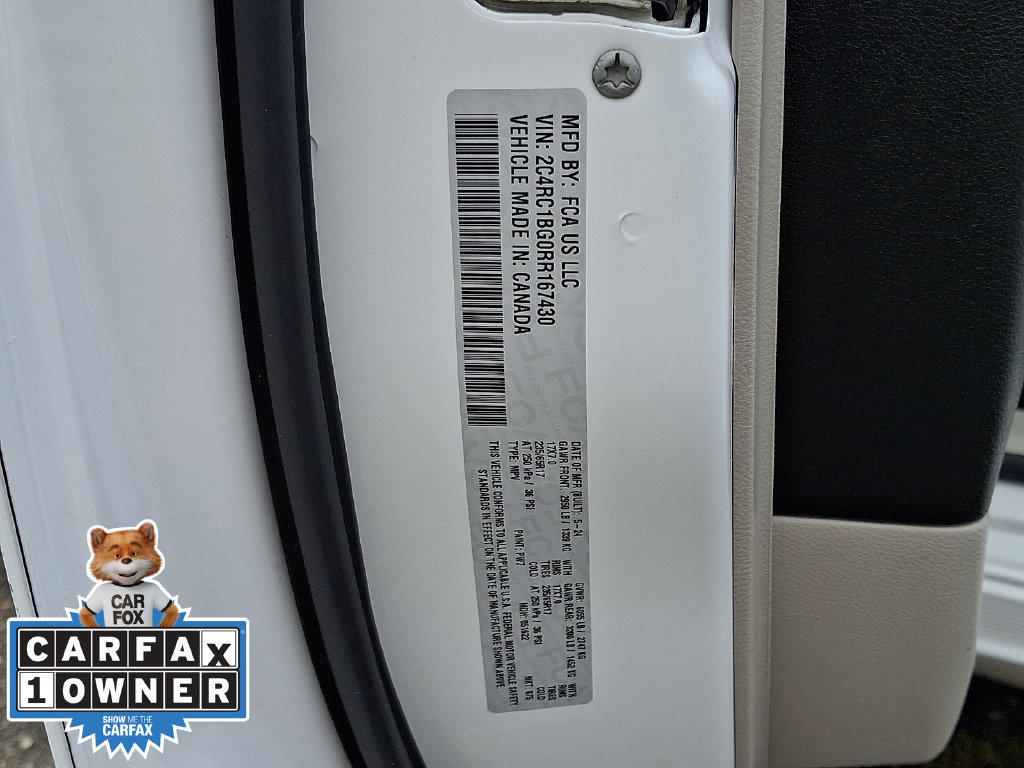 Used 2024 Chrysler Pacifica Touring-L FWD image 26