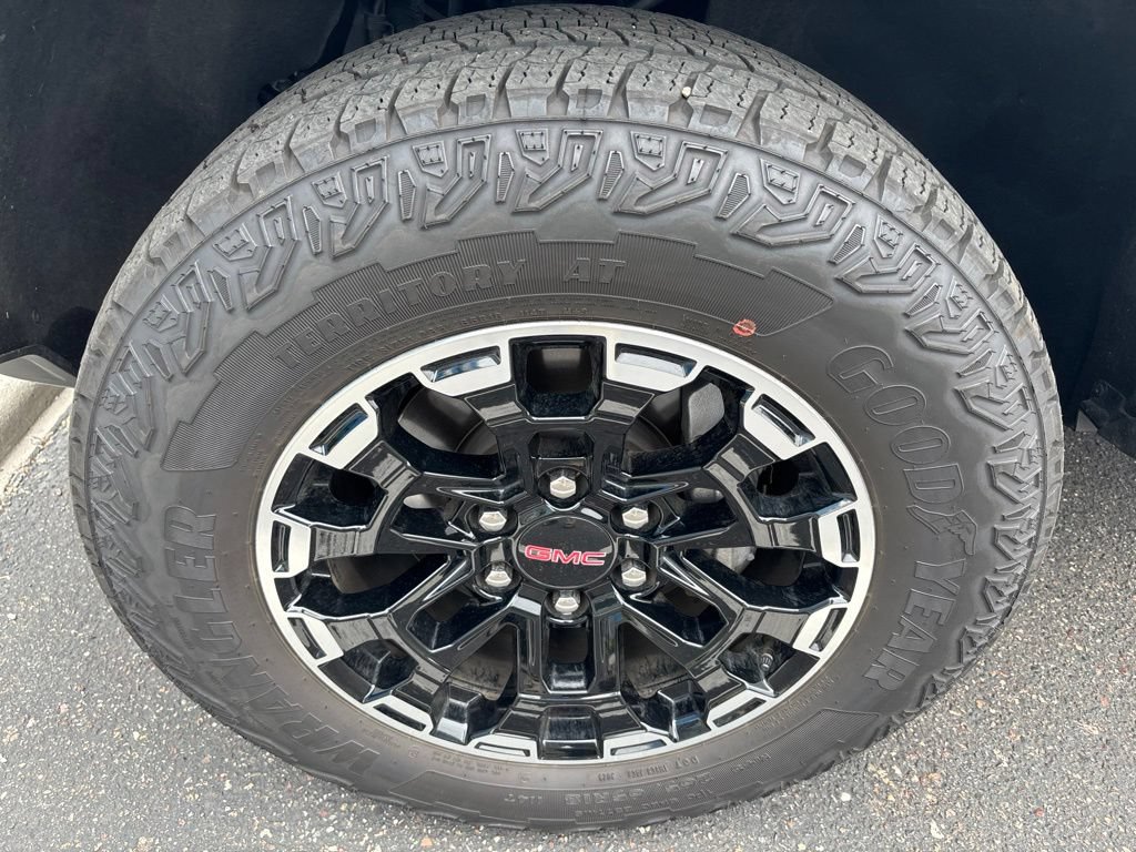 Certified 2026 GMC Canyon AT4 AWD/4WD image 31