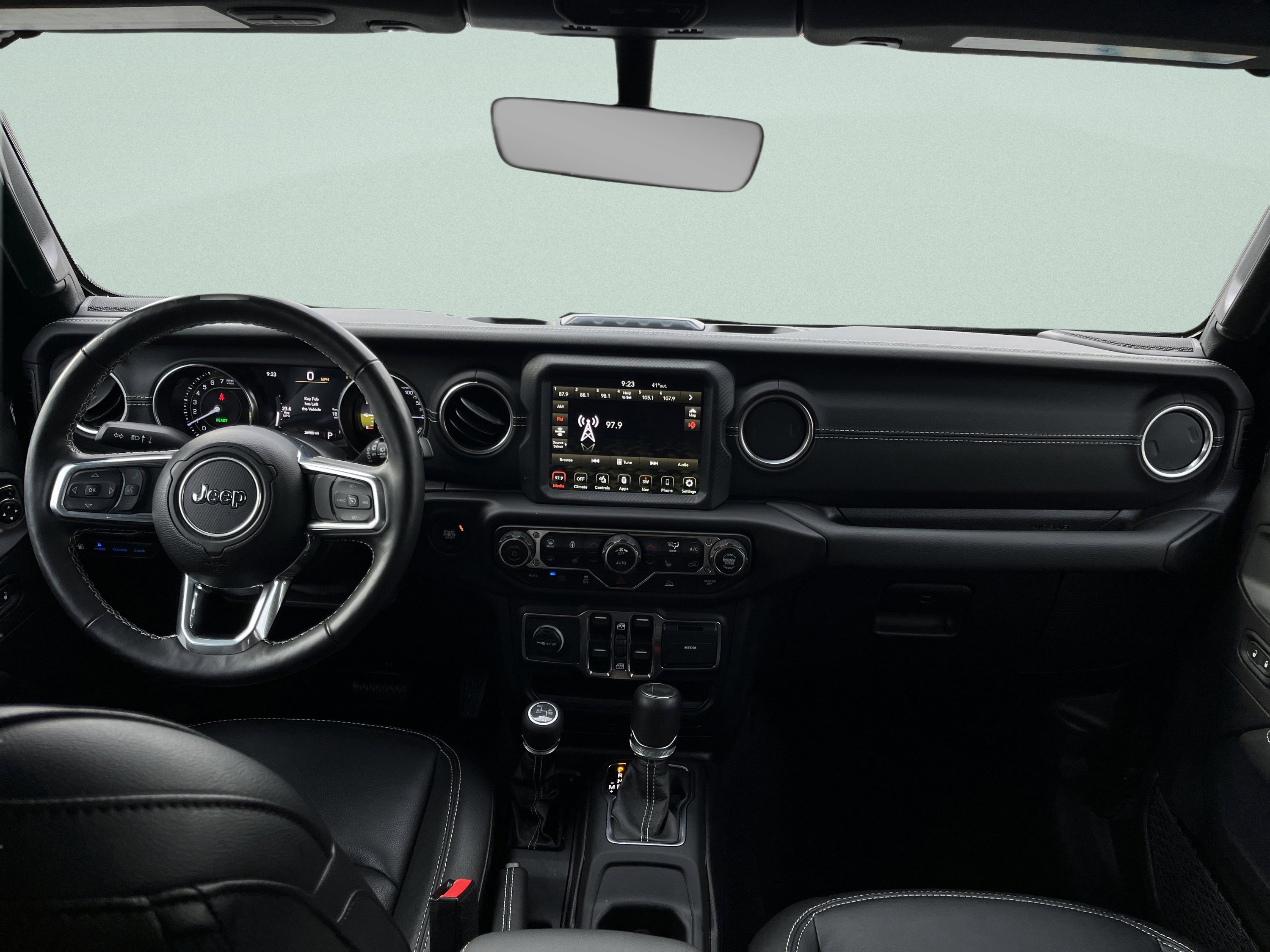 Used 2023 Jeep Wrangler Sahara w/ Cold Weather Group image 27