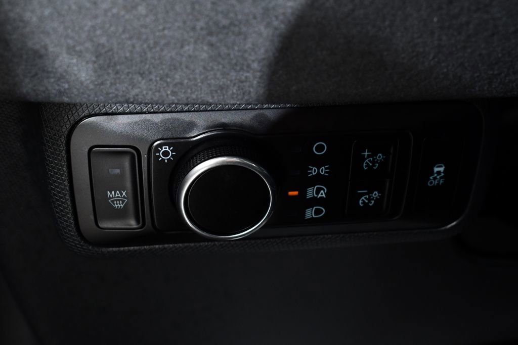 Used 2025 Ford Mustang Mach-E GT image 29