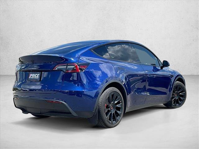 Used 2022 Tesla Model Y Long Range image 2