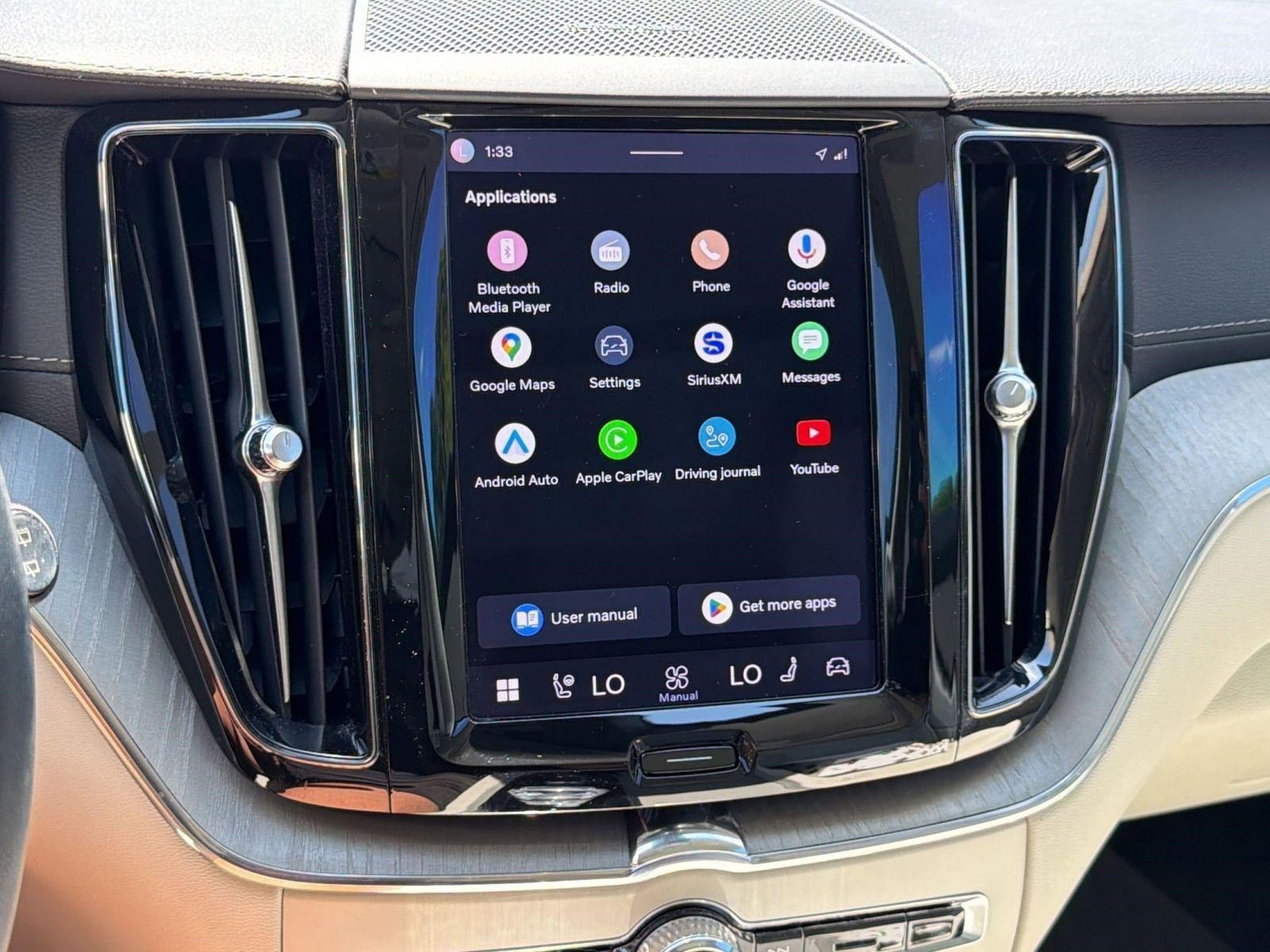 Used 2023 Volvo XC60 B5 Ultimate w/ Climate Package image 21