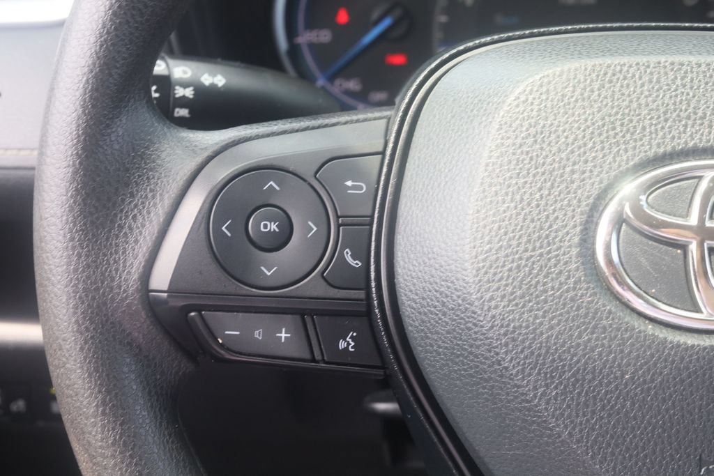 Used 2024 Toyota RAV4 LE AWD/4WD image 7