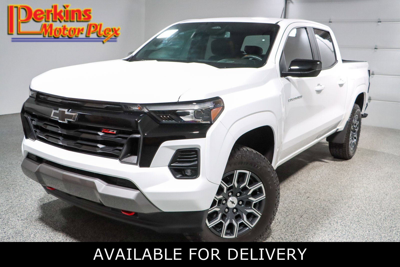 Used 2024 Chevrolet Colorado Z71 w/ Z71 Convenience Package 2 AWD/4WD image 1
