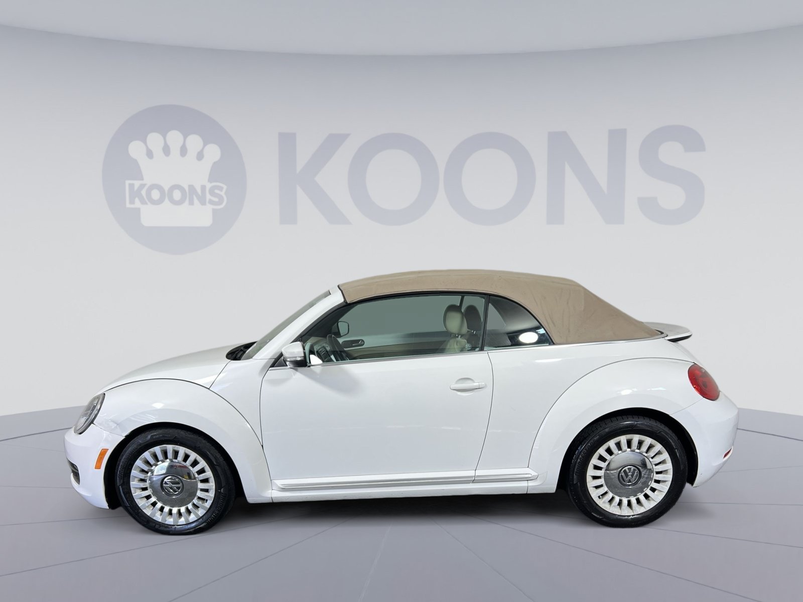 Used 2013 Volkswagen Beetle 2.5 FWD image 7