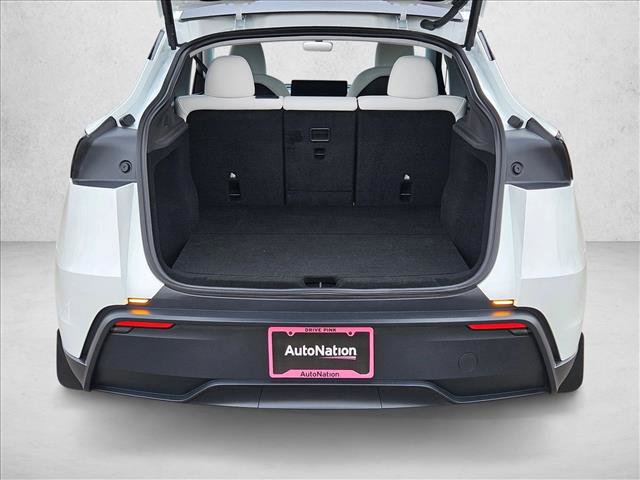Used 2026 Tesla Model Y AWD image 7