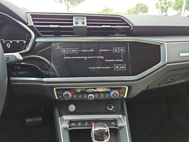 Used 2019 Audi Q3 2.0T Premium Plus w/ Premium Plus Package image 15