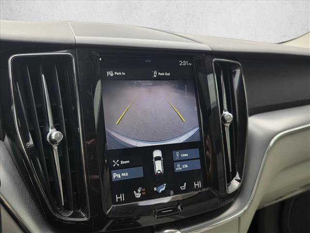 Used 2018 Volvo XC60 T6 Momentum w/ Convenience Package image 24