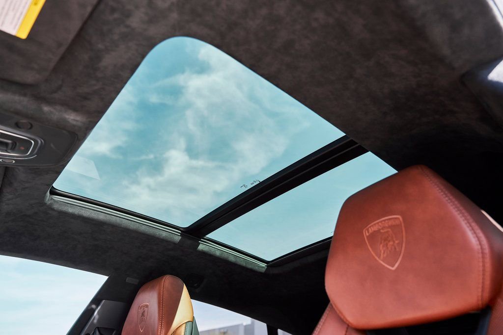 Used 2023 Lamborghini Urus S image 50