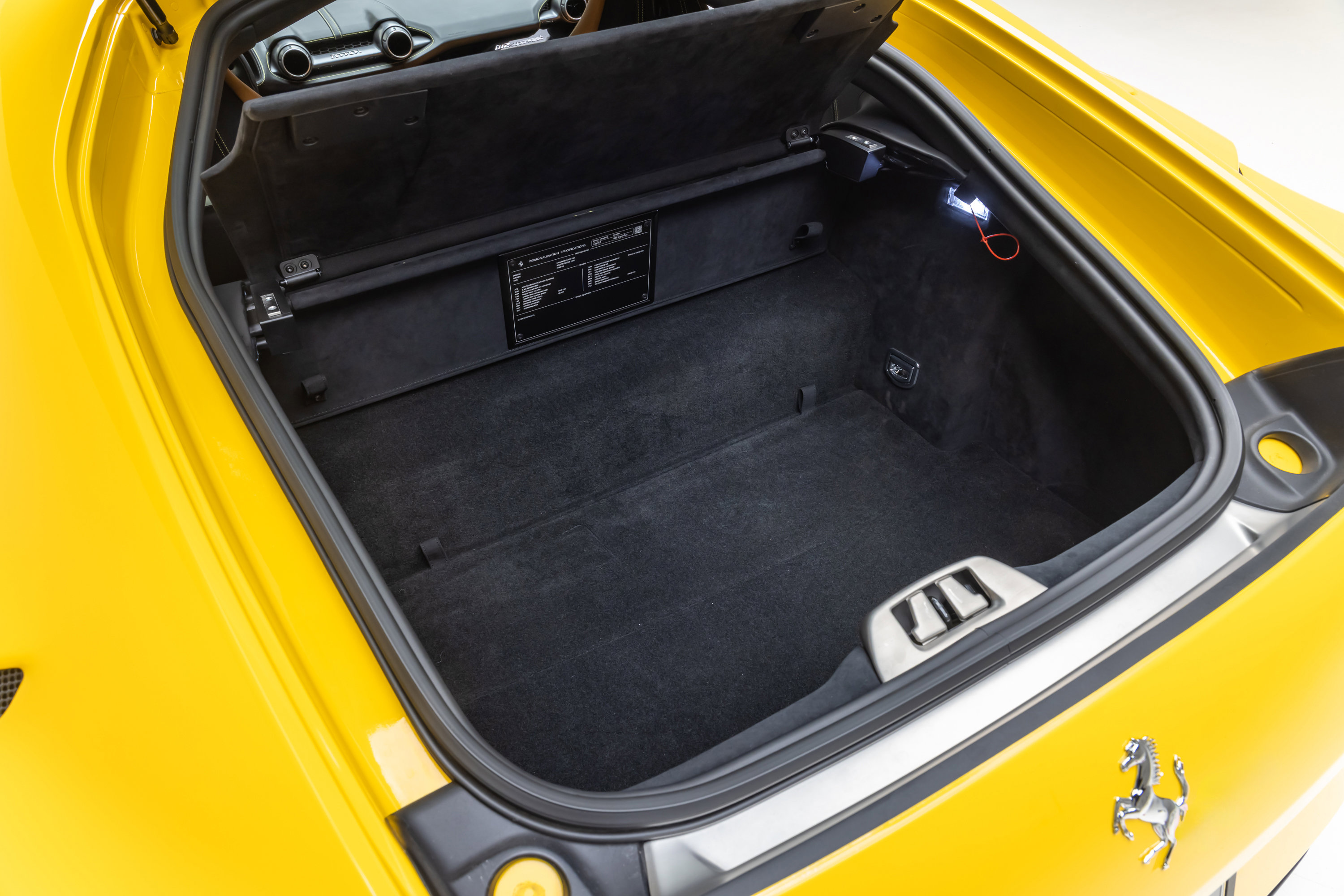 Used 2019 Ferrari 812 Superfast image 23