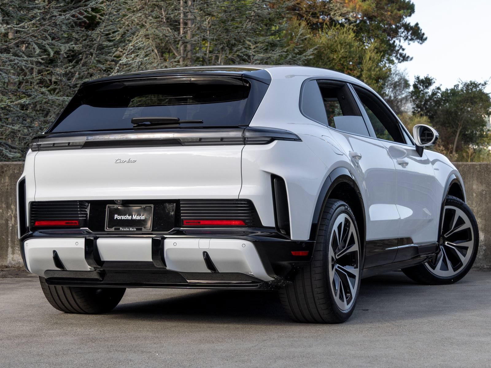 New 2026 Porsche Cayenne Turbo AWD/4WD image 11