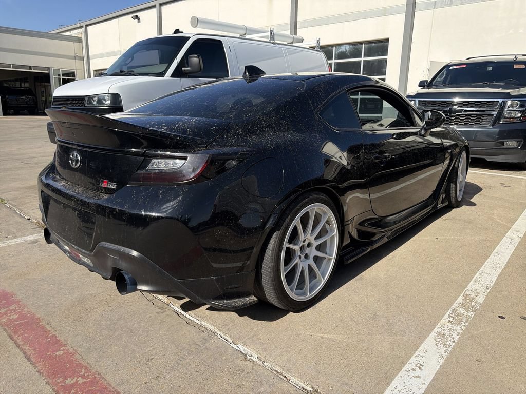 Used 2022 Toyota GR86 Premium w/ ALL Weather Mat Package (TMS) RWD image 3