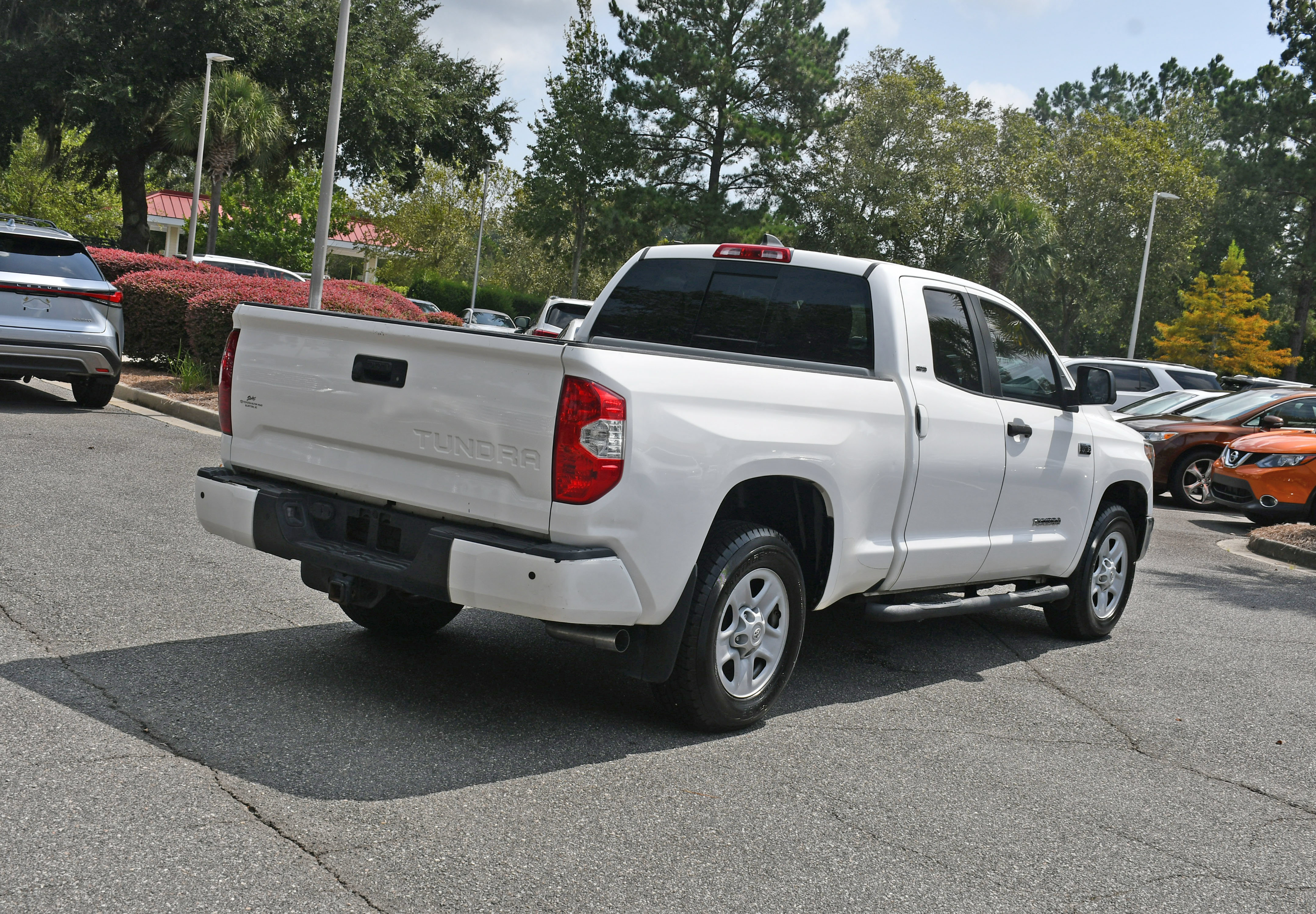 Used 2021 Toyota Tundra SR5 RWD image 4