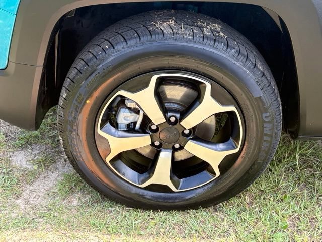 Used 2022 Jeep Renegade Trailhawk w/ Sun/Sound Group AWD/4WD image 27
