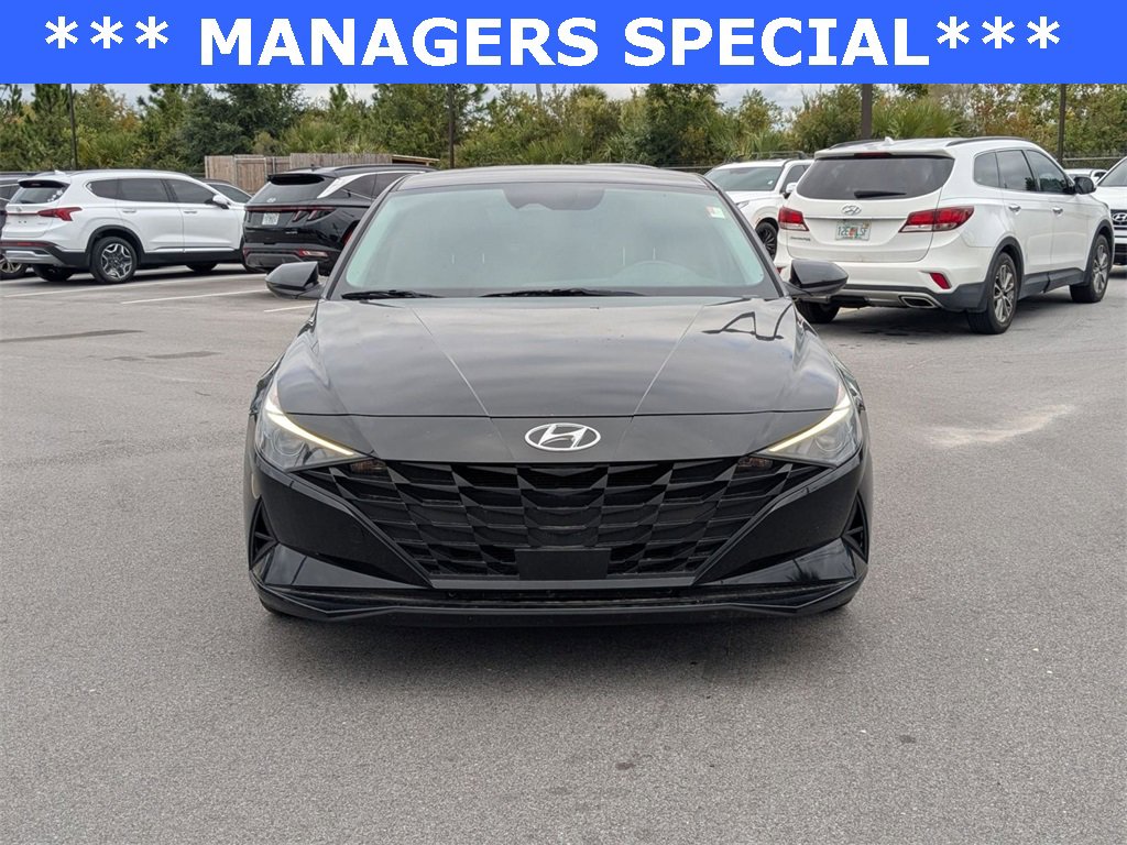 Used 2023 Hyundai Elantra SEL w/ Convenience Package image 2