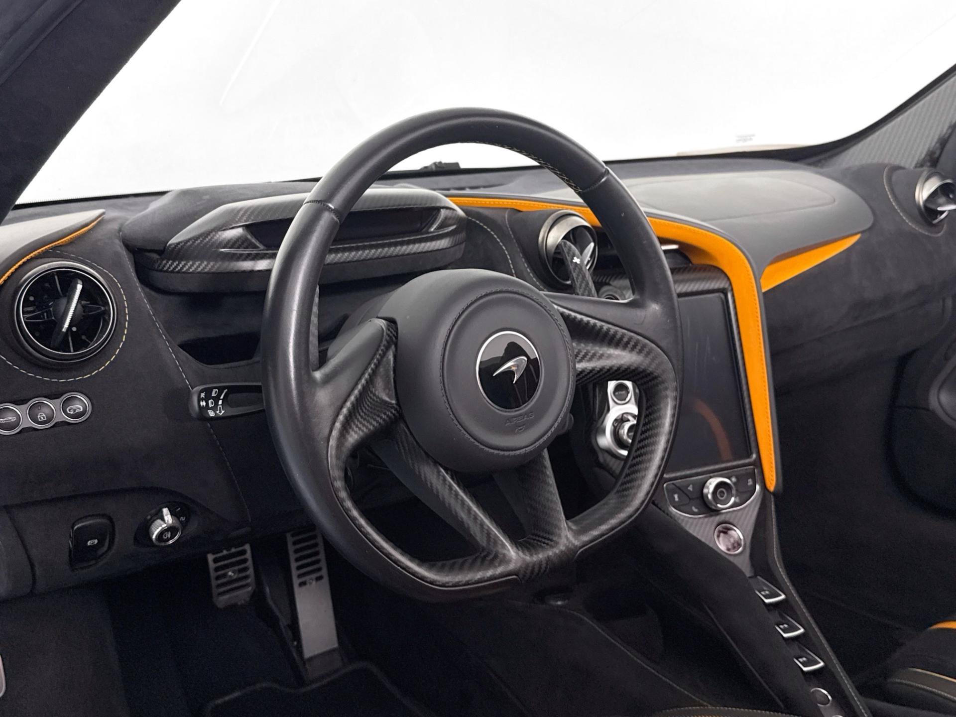 Used 2022 McLaren 720S Spider RWD image 12