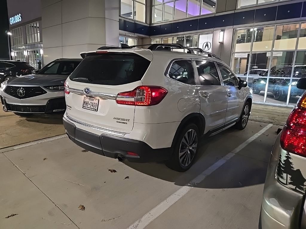 Used 2020 Subaru Ascent Limited w/ Technology Package image 4