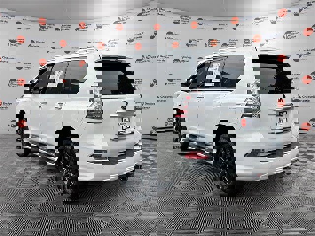 Used 2023 Lexus GX 460 Premium image 3