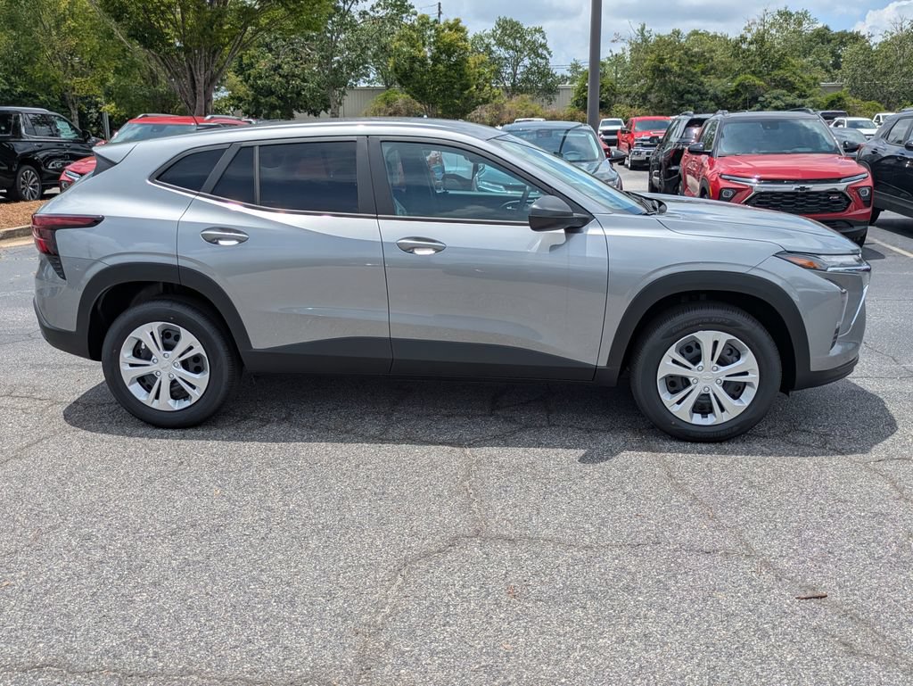 New 2026 Chevrolet Trax LT FWD image 3