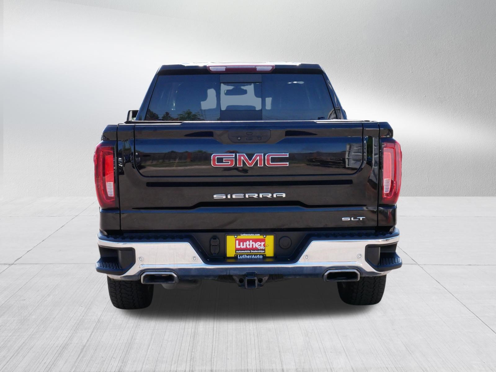 Used 2021 GMC Sierra 1500 SLT w/ SLT Premium Plus Package AWD/4WD image 6