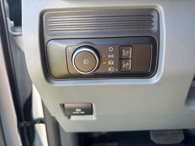 New 2026 Ford F550 4x4 Regular Cab Super Duty image 21