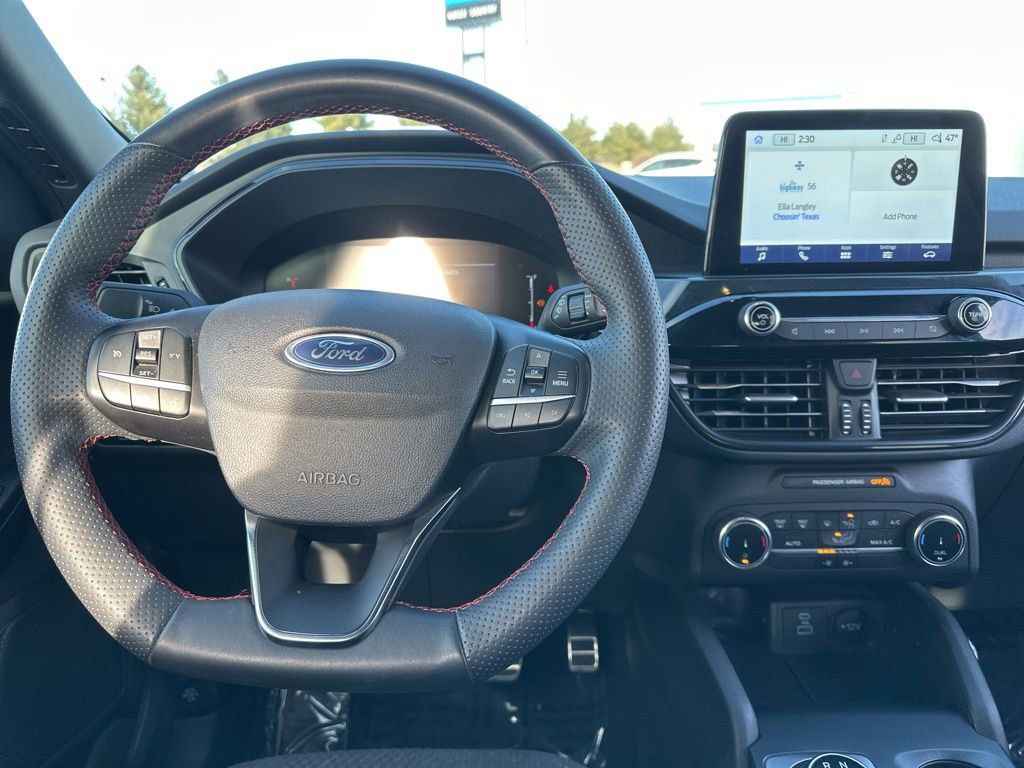 Used 2023 Ford Escape ST-Line image 5