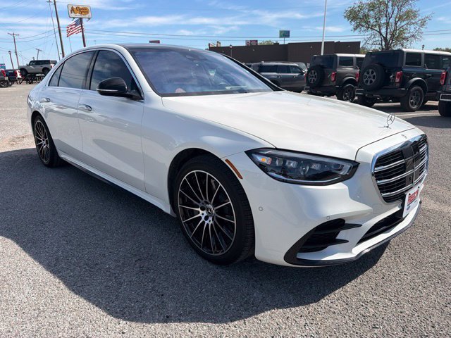 Used 2021 Mercedes-Benz S 580 4MATIC Sedan image 3