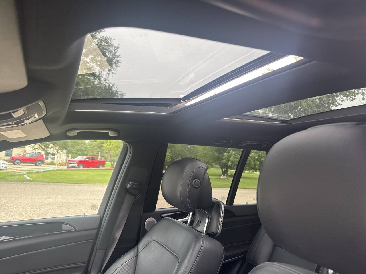 Used 2017 Mercedes-Benz GLS 550 4MATIC image 12