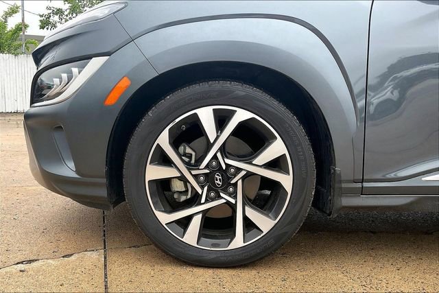 Used 2023 Hyundai Kona Limited AWD/4WD image 10