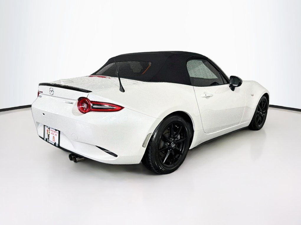 Used 2025 MAZDA MX-5 Miata Club RWD image 10