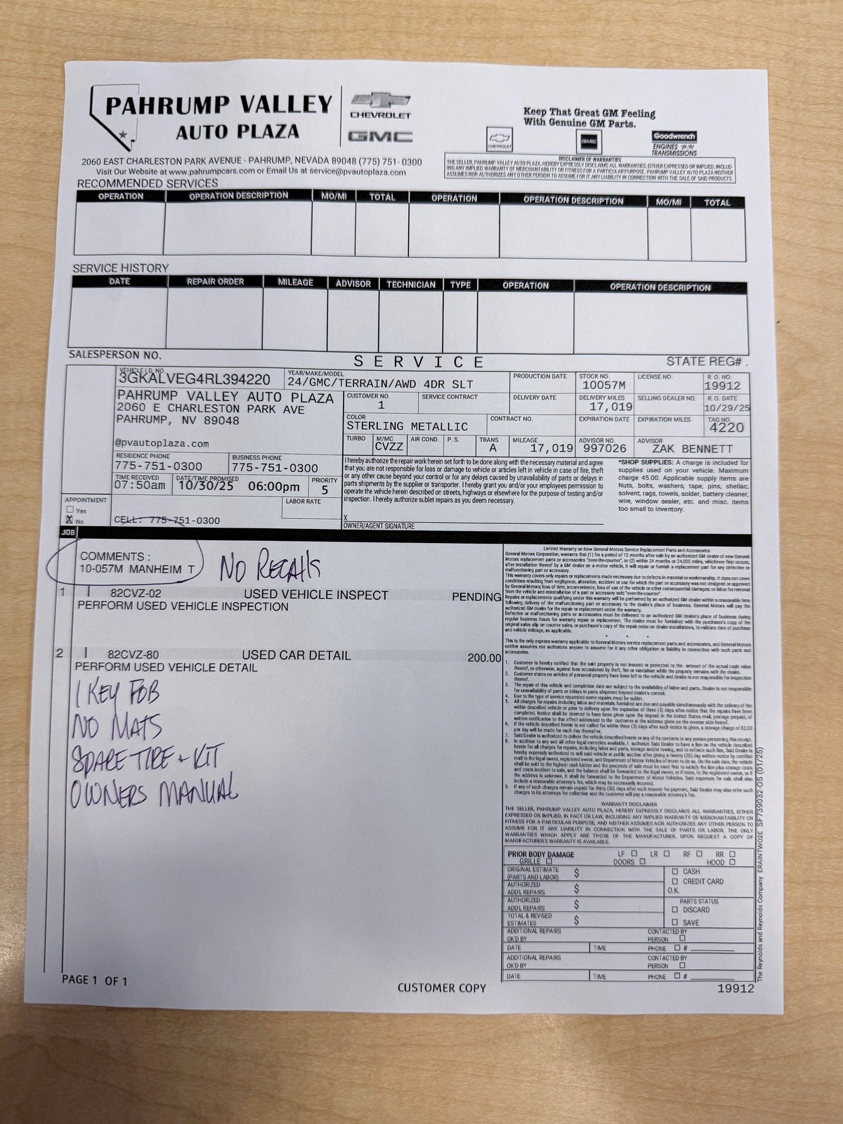 Used 2024 GMC Terrain SLT image 35