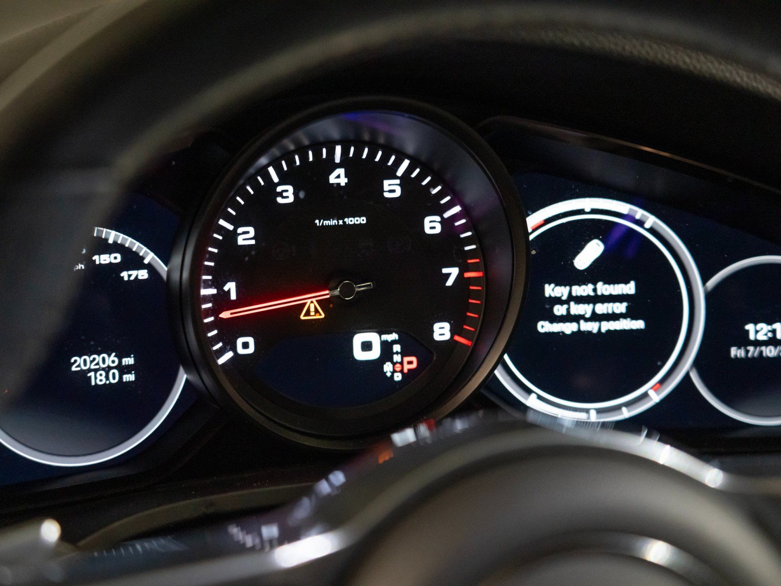 Certified 2023 Porsche Cayenne Coupe AWD/4WD image 18