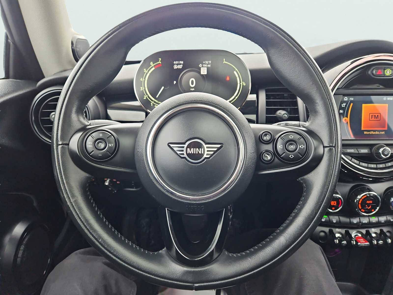 Used 2021 MINI Cooper 2-Door Hardtop w/ 6.5" Touchscreen Package image 29