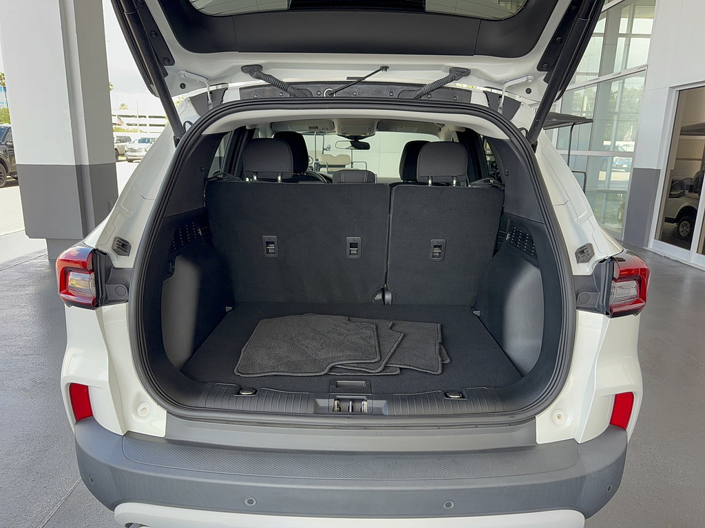 Certified 2023 Ford Escape Active w/ Tech Pack #1 FWD image 7