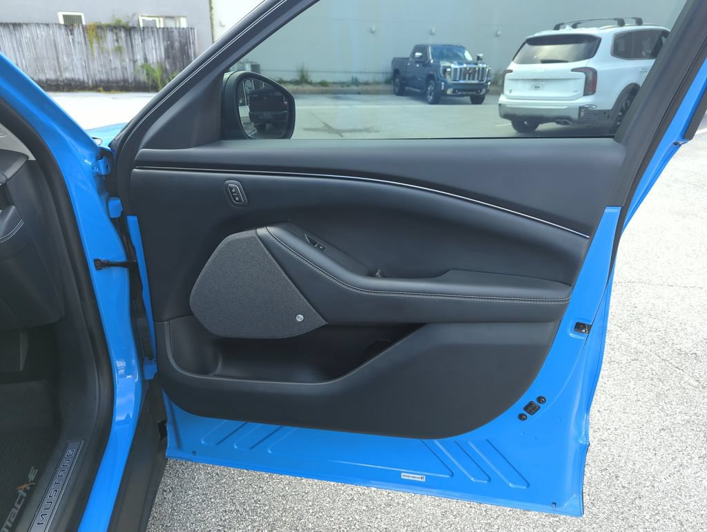 Used 2022 Ford Mustang Mach-E Premium AWD/4WD image 33