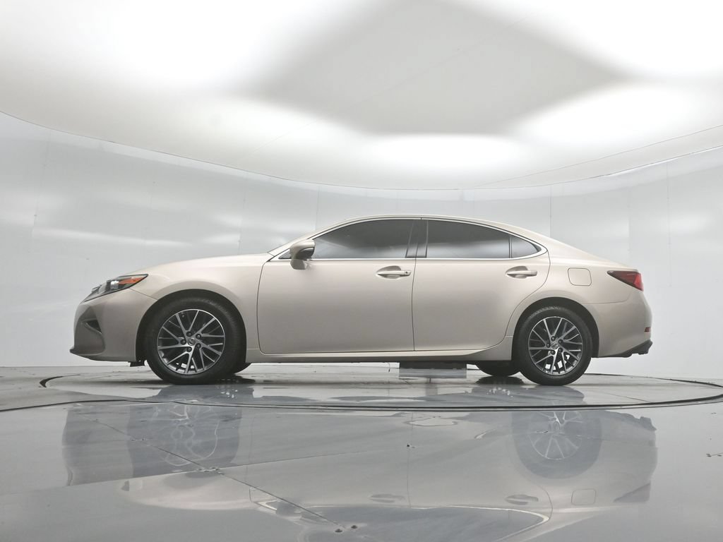 Used 2017 Lexus ES 350 w/ Navigation System Package FWD image 53