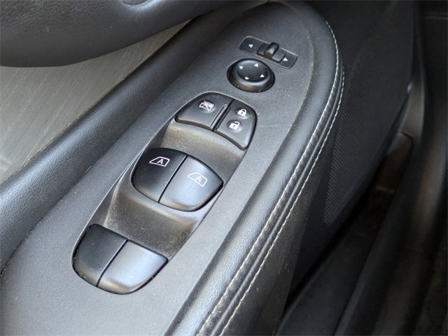 Used 2017 Nissan Murano SV w/ Premium Plus Package image 26