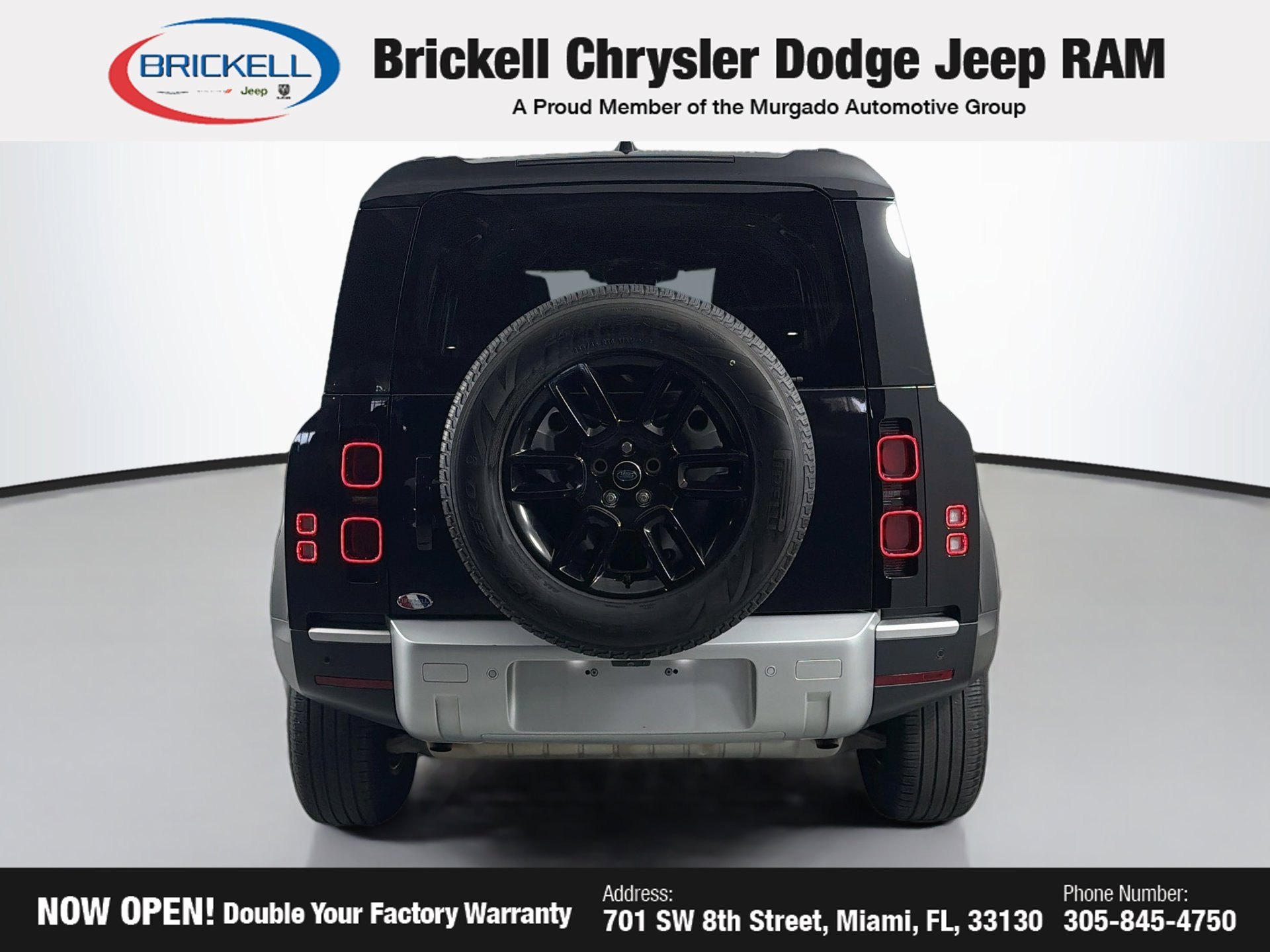 Used 2025 Land Rover Defender 110 S AWD/4WD image 5