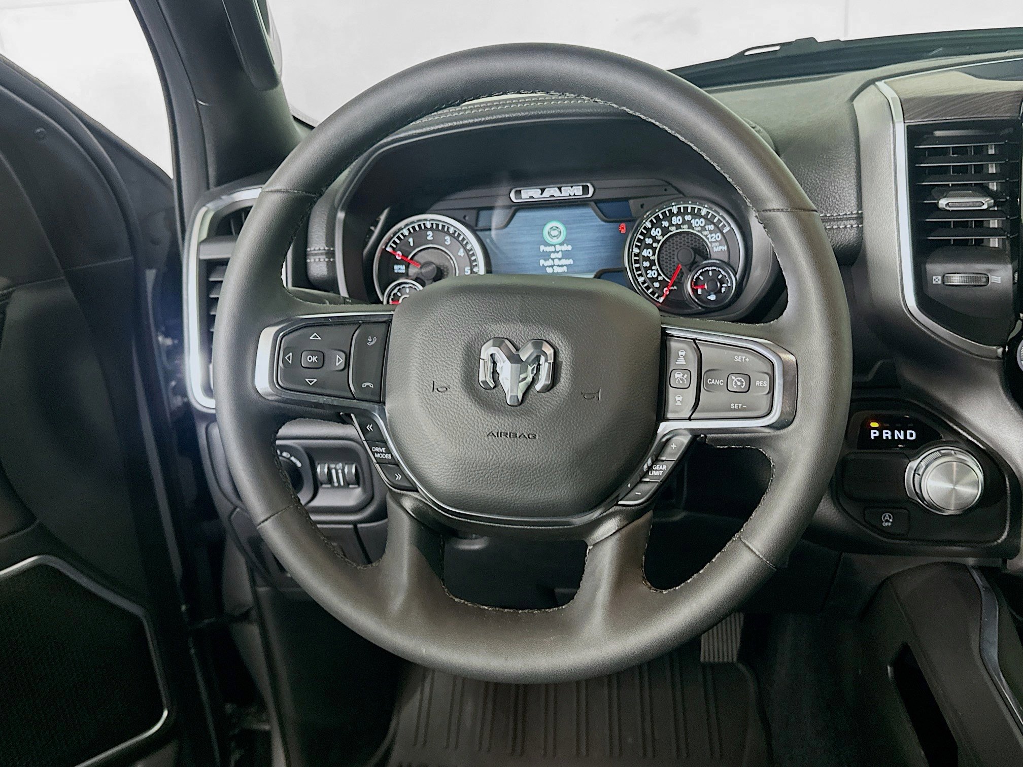 Used 2025 RAM 1500 Laramie RWD image 18