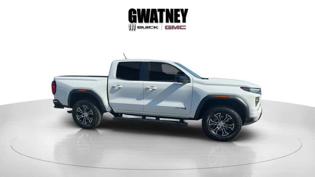 Used 2024 GMC Canyon AT4 w/ AT4 Premium Package AWD/4WD image 4