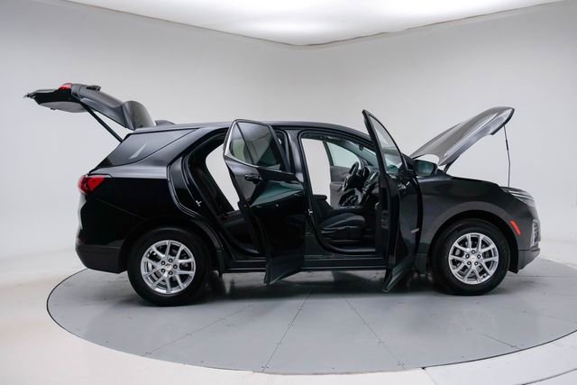Used 2024 Chevrolet Equinox LT w/ LPO, Floor Liner Package image 14