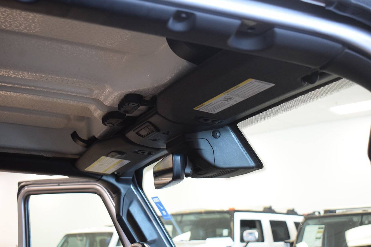 Used 2020 Jeep Wrangler Unlimited Rubicon AWD/4WD image 13
