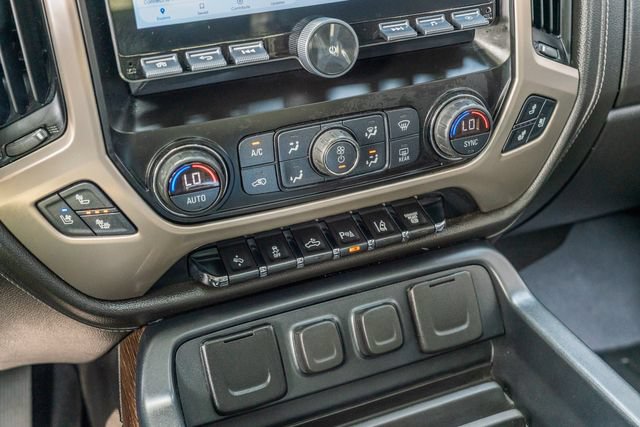 Used 2018 GMC Sierra 2500 Denali w/ Duramax Plus Package AWD/4WD image 29