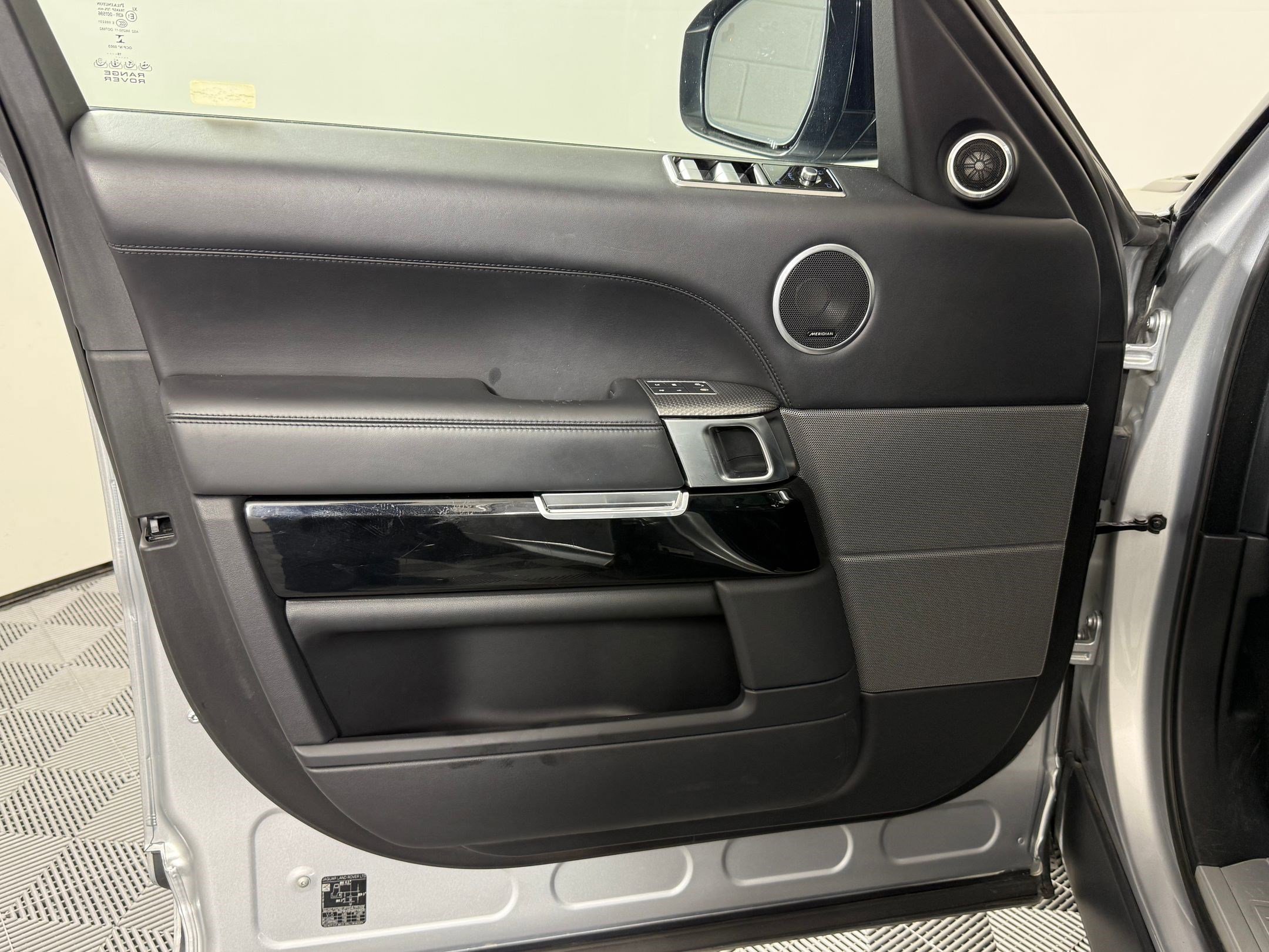 Used 2020 Land Rover Range Rover Sport HSE Dynamic image 22