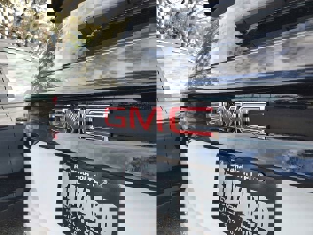 New 2026 GMC Acadia Elevation image 7