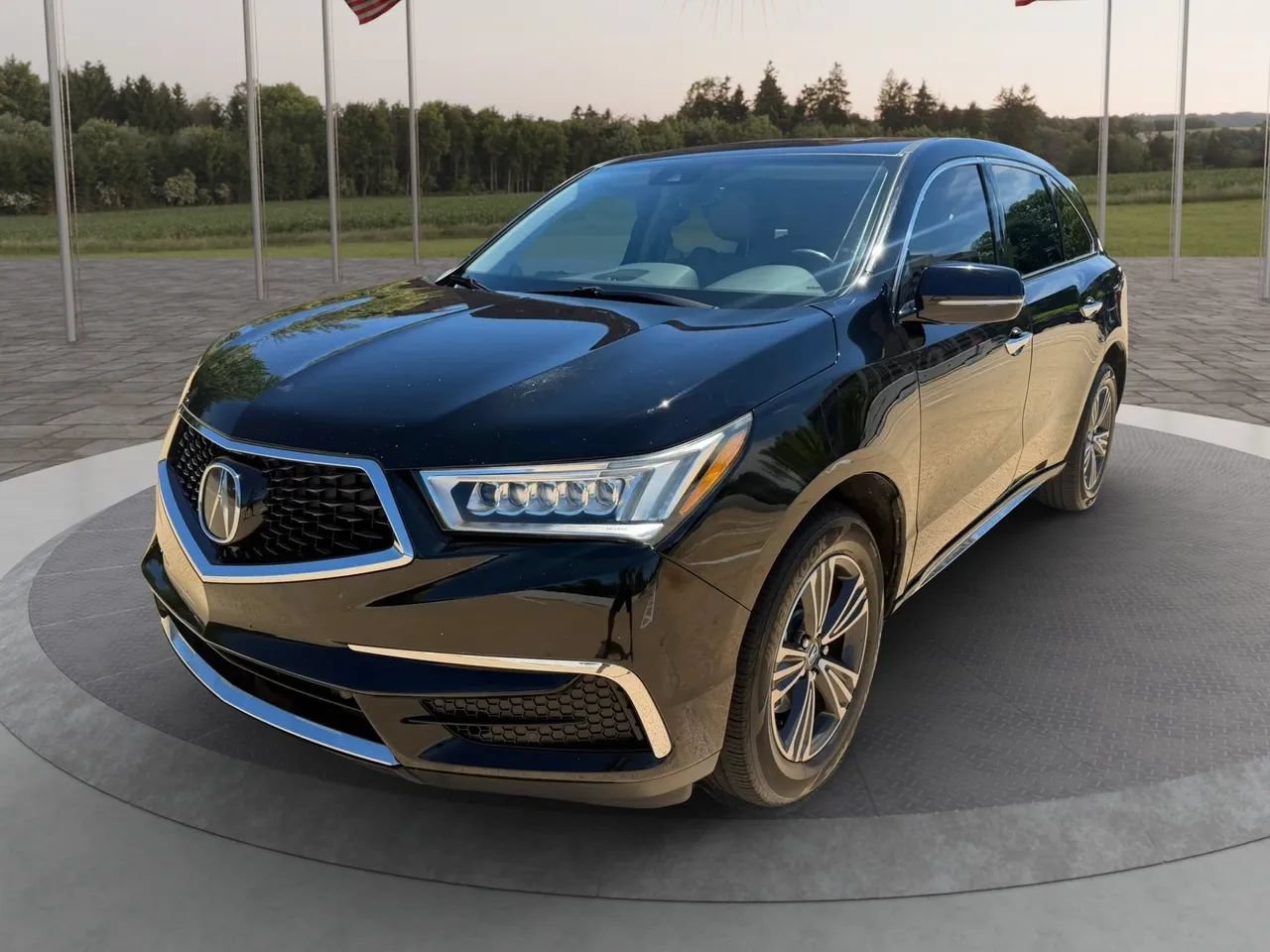 Used 2017 Acura MDX SH-AWD image 1